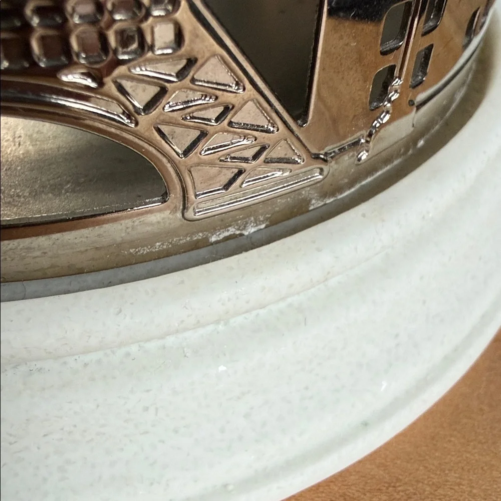 Bath & Body Works Emily in Paris Cityscape 3-Wick Candle Holder Silver / Chrome - Picture 10 of 16